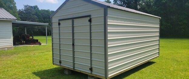 Metal Utility building with gable roof and metal siding